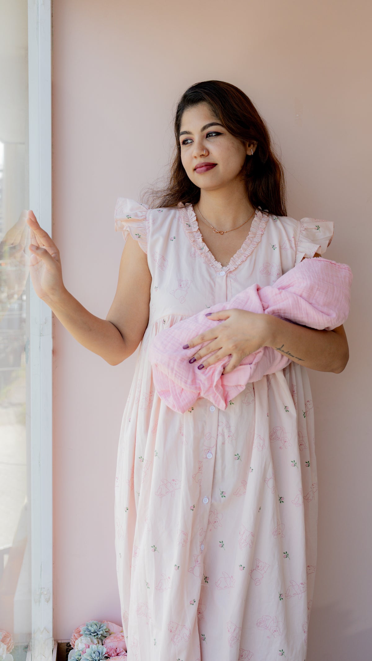Murmur – Flutter Sleeve Button-Down Maternity & Nursing Dress in Blush Pink Cotton