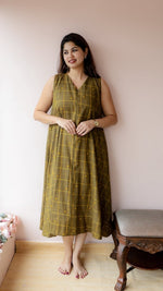 Kalindi — Powerloom Check Weave Nursing DressALL US WOMENmaternity and feeding