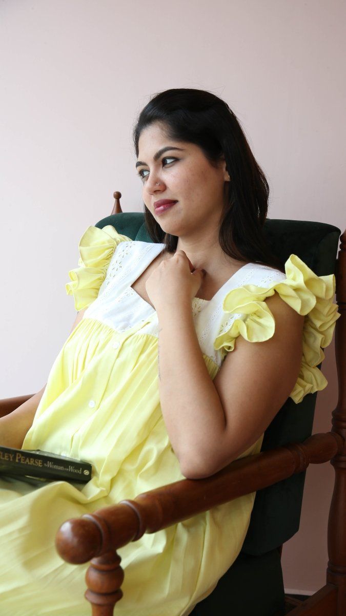 Lemon zest|Hospital gown|Fruitful journey|All us womenALL US WOMENmaternity and feeding