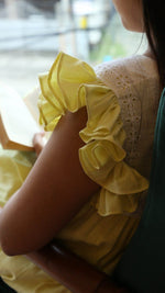 Lemon zest|Hospital gown|Fruitful journey|All us womenALL US WOMENmaternity and feeding