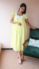 Lemon zest|Hospital gown|Fruitful journey|All us womenALL US WOMENmaternity and feeding