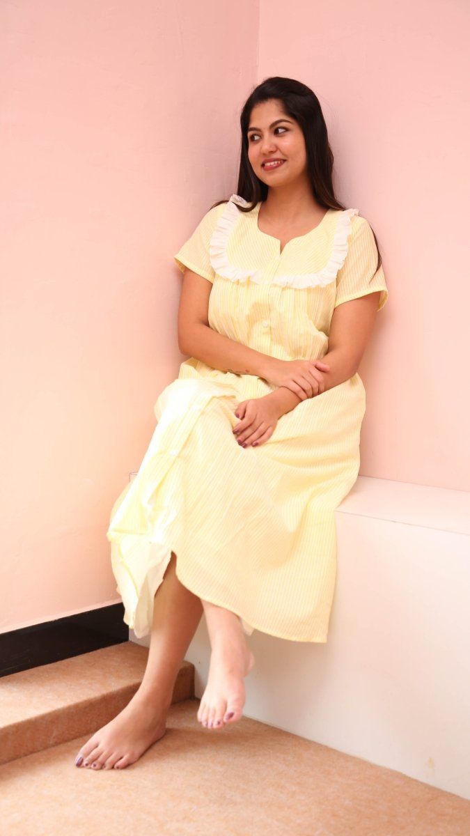 Pineapple punch|Hospital gown|Fruitful journey|All us womenALL US WOMENmaternity and feeding