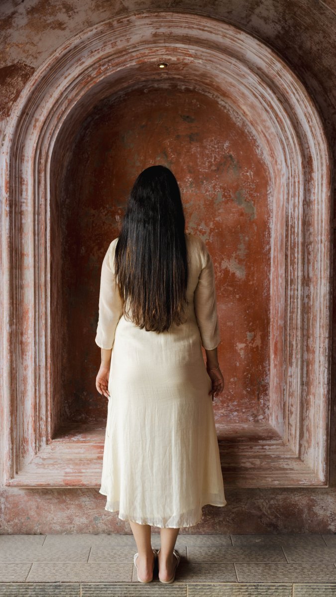 Solène |Ivory Zardozi Kurta | ÉLAN PremièreALL US WOMENmaternity and feeding